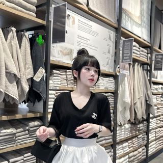 SET ÁO FORM RỘNG CỔ TIM KÈM CHÂN VÁY TẦNG
