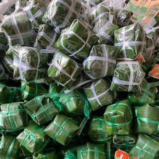 Nem lá chuối chua lai vung đồng tháp