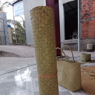 Chiếu cỏ bàng, đệm cỏ bàng nằm noi cho bé, kích thước 80x50cm