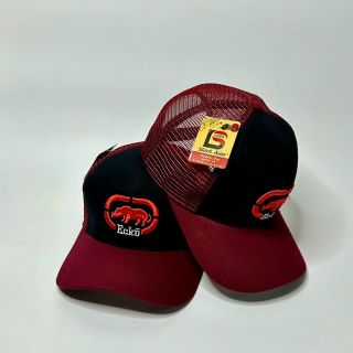 Mũ lưỡi trai đủ mẫu có họa tiết nổi CQ