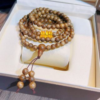 VÒNG TAY TRẦM HƯƠNG TỐC THIÊN NHIÊN PHỐI NGŨ ĐIẾU ĐÁ TỰ NHIÊN - THẮNG GIANG