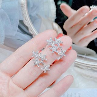 BÔNG TAI CHÙM HOA NĂM CÁNH BẠC TA CAO CẤP - THẮNG GIANG