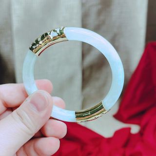 VÒNG TAY ĐÁ CẨM THẠCH THIÊN NHIÊN BỌC MẠ VÀNG 18 KARA - THẮNG GIANG