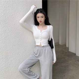 Áo croptop tay dài cài nút thật giá sỉ