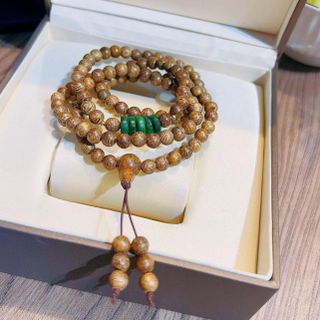 VÒNG TAY TRẦM HƯƠNG TỐC THIÊN NHIÊN PHỐI NGŨ ĐIẾU ĐÁ TỰ NHIÊN - THẮNG GIANG