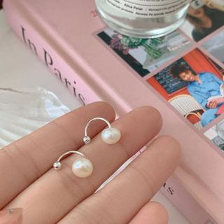 BÔNG TAI NỤ NGỌC TRAI NUÔI THIÊN NHIÊN CHUÔI BẠC TA - THẮNG GIANG