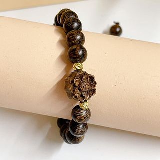 VÒNG TAY TRẦM HƯƠNG SÁNH THIÊN NHIÊN 8 LY GẮN HOA SEN - THẮNG GIANG