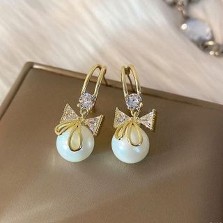 BÔNG TAI NƠ BẠC TA ÔNG TRAI SAN HÔ XI VÀNG - THẮNG GIANG