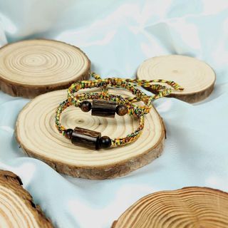 VÒNG TAY LU THỐNG TRẦM HƯƠNG SÁNH TẾT CHỈ NGŨ SẮC MAY MẮN - THẮNG GIANG
