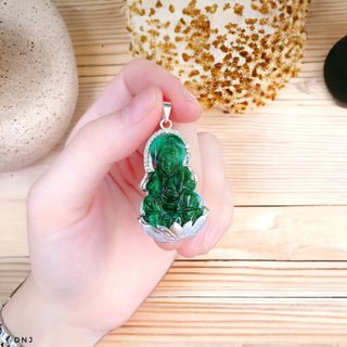 MẶT DÂY CHUYỀN QUAN THẾ ÂM NGỌC CẨM THẠCH SƠN THỦY THIÊN NHIÊN BỌC BAC TA - THẮNG GIANG