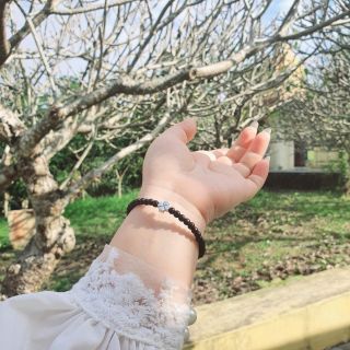 VÒNG TAY TRẦM HƯƠNG TỐC PHỐI CHARM CỎ BỐN LÁ BẠC TA CHUẨN - THẮNG GIANG