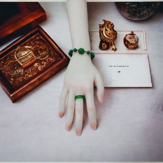 VÒNG TAY CỎ BỐN LÁ CẨM THẠCH THIÊN NHIÊN THẮT DÂY - THẮNG GIANG