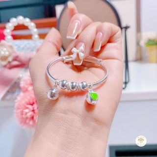VÒNG TAY CHUÔNG GẮN TÁO BẠC TA CAO CẤP DÀNH CHO BÉ - THẮNG GIANG
