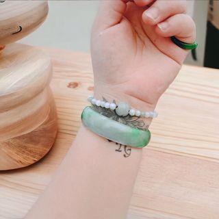 VÒNG TAY TÚI TIỀN TRẮNG NGỌC CẨM THẠCH THIÊN NHIÊN - THẮNG GIANG