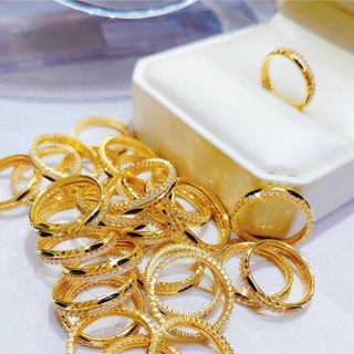 NHẪN LÔNG VOI ĐÍNH DẢI ĐÁ VÀNG TÂY 10 KARA - THẮNG GIANG