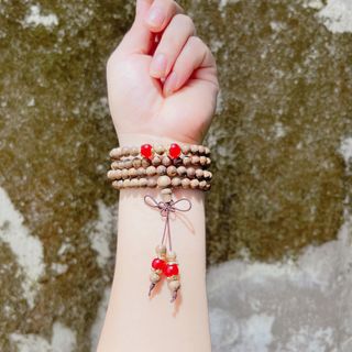 VÒNG TAY TRẦM HƯƠNG RỪNG VIỆT THIÊN NHIÊN PHỐI CHARM ĐÁ PHONG THỦY - THẮNG GIANG