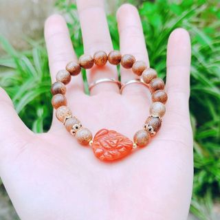 VÒNG TAY TRẦM HƯƠNG TỐC PHỐI HỒ LY CHÚA NGỌC CẨM THẠCH HUYẾT THIÊN NHIÊN DÒNG VIP CỰC MẠNH - THẮNG GIANG