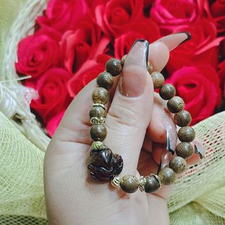 VÒNG TAY TRẦM HƯƠNG TỐC PHỐI HỒ LY ĐÁ THẠCH ANH MẮT HỔ THIÊN NHIÊN - THẮNG GIANG