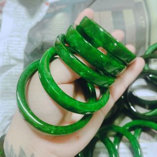 VÒNG TAY NGỌC CẨM THẠCH XANH BẢN VUÔNG THIÊN NHIÊN - THẮNG GIANG