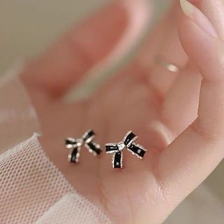 BÔNG TAI NƠ SƠN ĐEN BẠC TA CAO CẤP - THẮNG GIANG