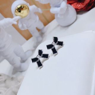 BÔNG TAI NƠ SƠN ĐEN BẠC TA CAO CẤP - THẮNG GIANG