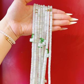 CHUỖI NGỌC CẨM THẠCH TRẮNG VÂN HẠT DẸT THIÊN NHIÊN - THẮNG GIANG