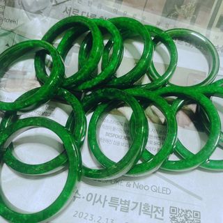 VÒNG TAY NGỌC CẨM THẠCH XANH BẢN VUÔNG THIÊN NHIÊN - THẮNG GIANG