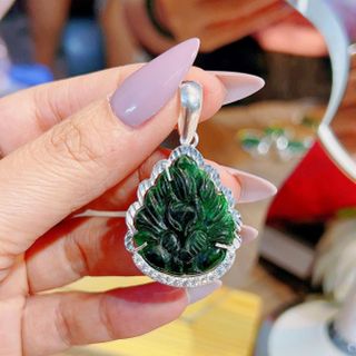 MẶT DÂY CHUYỀN HỒ LY NGỌC CẨM THẠCH SƠN THỦY BỌC BẠC TA - THẮNG GIANG