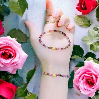VÒNG TAY ĐÁ TOURMALINE THIÊN NHIÊN PHỐI CHARM CỎ BỐN LÁ CÓ THẺ HÓA ĐƠN - THẮNG GIANG