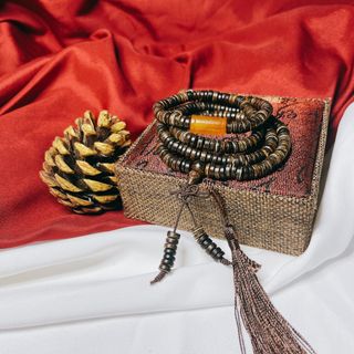 VÒNG TAY TRẦM HƯƠNG SÁNH CHÌM PHỐI LU THỐNG CẨM THẠCH VÀNG THIÊN NHIÊN - THẮNG GIANG
