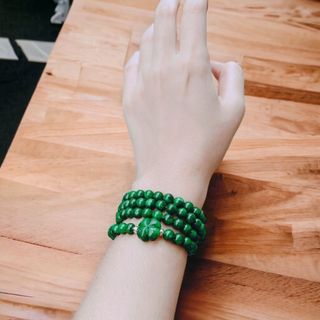 VÒNG TAY CẨM THẠCH PHỐI CỎ BỐN LÁ THIÊN NHIÊN 108 HẠT - THẮNG GIANG