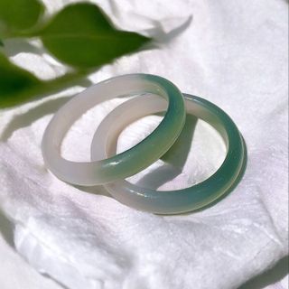 VÒNG TAY CHALCEDONY XANH TRẮNG THIÊN NHIÊN BẢN HẸ - THẮNG GIANG