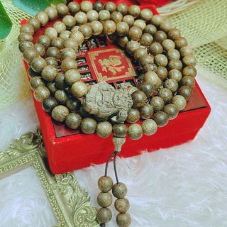 VÒNG TAY NAM TRẦM HƯƠNG TỐC THIÊN NHIÊN PHỐI CHARM THẦN TÀI - THẮNG GIANG