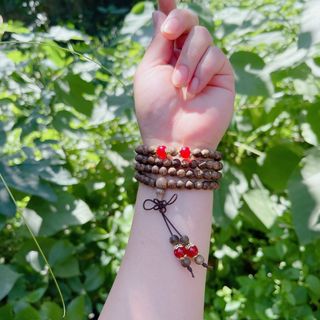 VÒNG TAY TRẦM HƯƠNG RỪNG VIỆT THIÊN NHIÊN PHỐI CHARM ĐÁ PHONG THỦY - THẮNG GIANG
