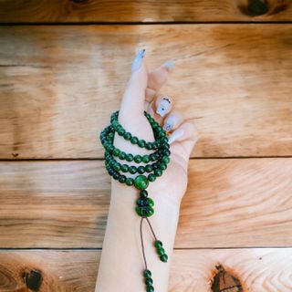 CHUỖI VÒNG TAY CỎ BỐN LÁ NGỌC CẨM THẠCH THIÊN NHIÊN - THẮNG GIANG
