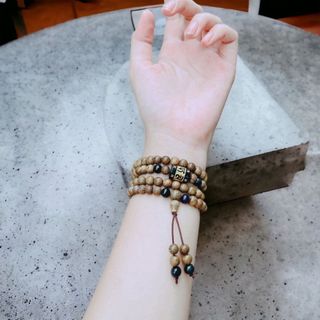 VÒNG TAY TRẦM HƯƠNG TỐC THIÊN NHIÊN 108 HẠT PHỐI LU TRÚ BÌNH AN - THẮNG GIANG