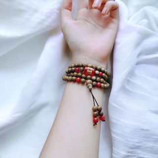 VÒNG TAY TRẦM HƯƠNG TỐC THIÊN NHIÊN 108 HẠT PHỐI LU TRÚ BÌNH AN - THẮNG GIANG