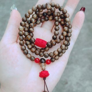 VÒNG TAY LU THỐNG SEN CHU SA PHỐI TRẦM HƯƠNG TỐC THIÊN NHIÊN - THẮNG GIANG