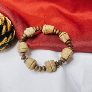 VÒNG TAY TRẦM HƯƠNG BANH MALAI THIÊN NHIÊN - THẮNG GIANG
