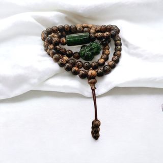 VÒNG TAY TRẦM HƯƠNG SÁNH CHÌM PHỐI LU THỐNG VÀ TÌ HƯU NGỌC CẨM THẠCH SƠN THỦY THIÊN NHIÊN - THẮNG GIANG