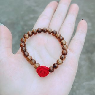 VÒNG TAY TRẦM HƯƠNG TỐC ĐƠN HOA MẪU ĐƠN CHU SA - THẮNG GIANG