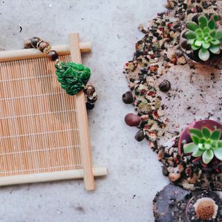 VÒNG TAY HỒ LY CHÚA NGỌC CẨM THẠCH SƠN THỦY THIÊN NHIÊN PHỐI TRẦM HƯƠNG SÁNH - THẮNG GIANG