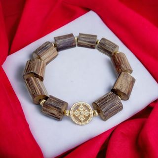 VÒNG TAY TRẦM HƯƠNG VIỆT PHỐI CHARM BÁNH XE PHÁP LUÂN CAO CẤP - THẮNG GIANG