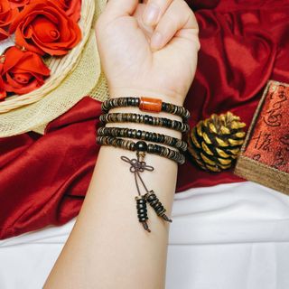VÒNG TAY TRẦM HƯƠNG SÁNH CHÌM PHỐI LU THỐNG NGỌC CẨM THẠCH HUYẾT THIÊN NHIÊN - THẮNG GIANG