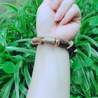 VÒNG TAY TRẦM RỪNG VIỆT ĐỐT TRÚC PHỐI BI - THẮNG GIANG