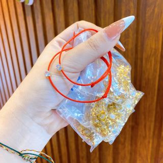 VÒNG TAY CHỈ ĐỎ KIM CƯƠNG MOISANITE THIÊN NHIÊN VÀNG TÂY 10 KARA - THẮNG GIANG