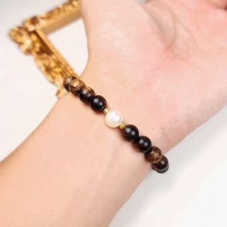 VÒNG TAY TRẦM HƯƠNG SÁNH CHÌM THIÊN NHIÊN PHỐI NGỌC TRAI NUÔI THIÊN NHIÊN - THẮNG GIANG