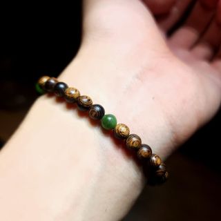VÒNG TAY TRẦM HƯƠNG SÁNH CHÌM THIÊN NHIÊN PHỐI ĐÁ NGỌC BÍCH - THẮNG GIANG