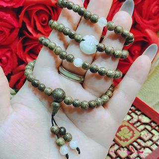 VÒNG TAY TRẦM HƯƠNG TỐC THIÊN NHIÊN PHỐI TÚI TIỀN CẨM THẠCH TRẮNG - THẮNG GIANG