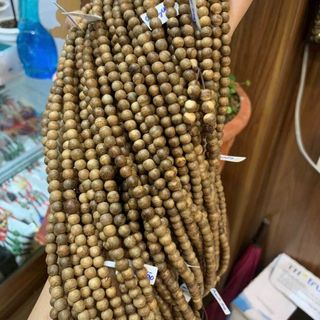 VÒNG TAY TRẦM HƯƠNG BANH LÀO THIÊN NHIÊN 108 HẠT - THẮNG GIANG